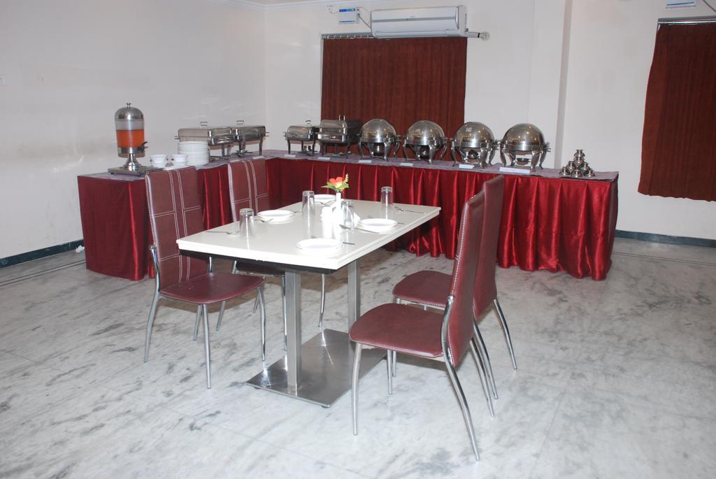 Hotel Vpn Residency Velankanni Exterior photo