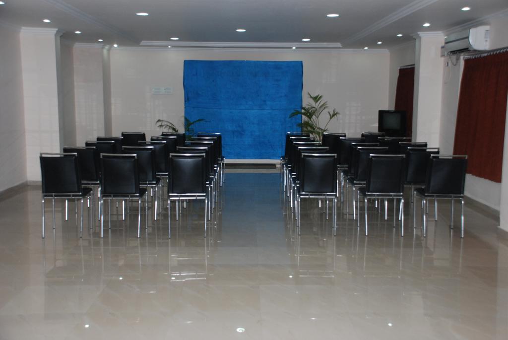Hotel Vpn Residency Velankanni Exterior photo