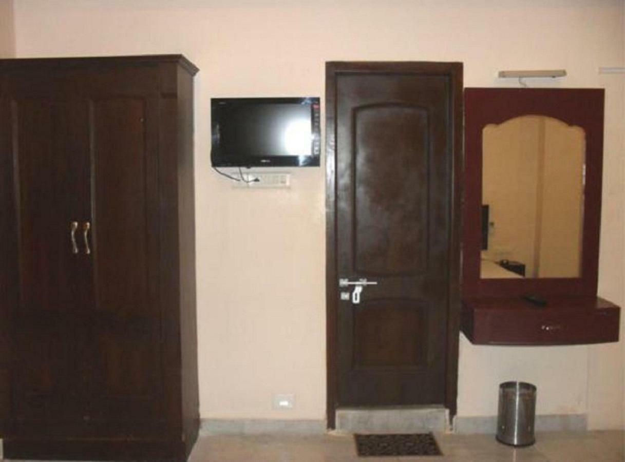 Hotel Vpn Residency Velankanni Exterior photo