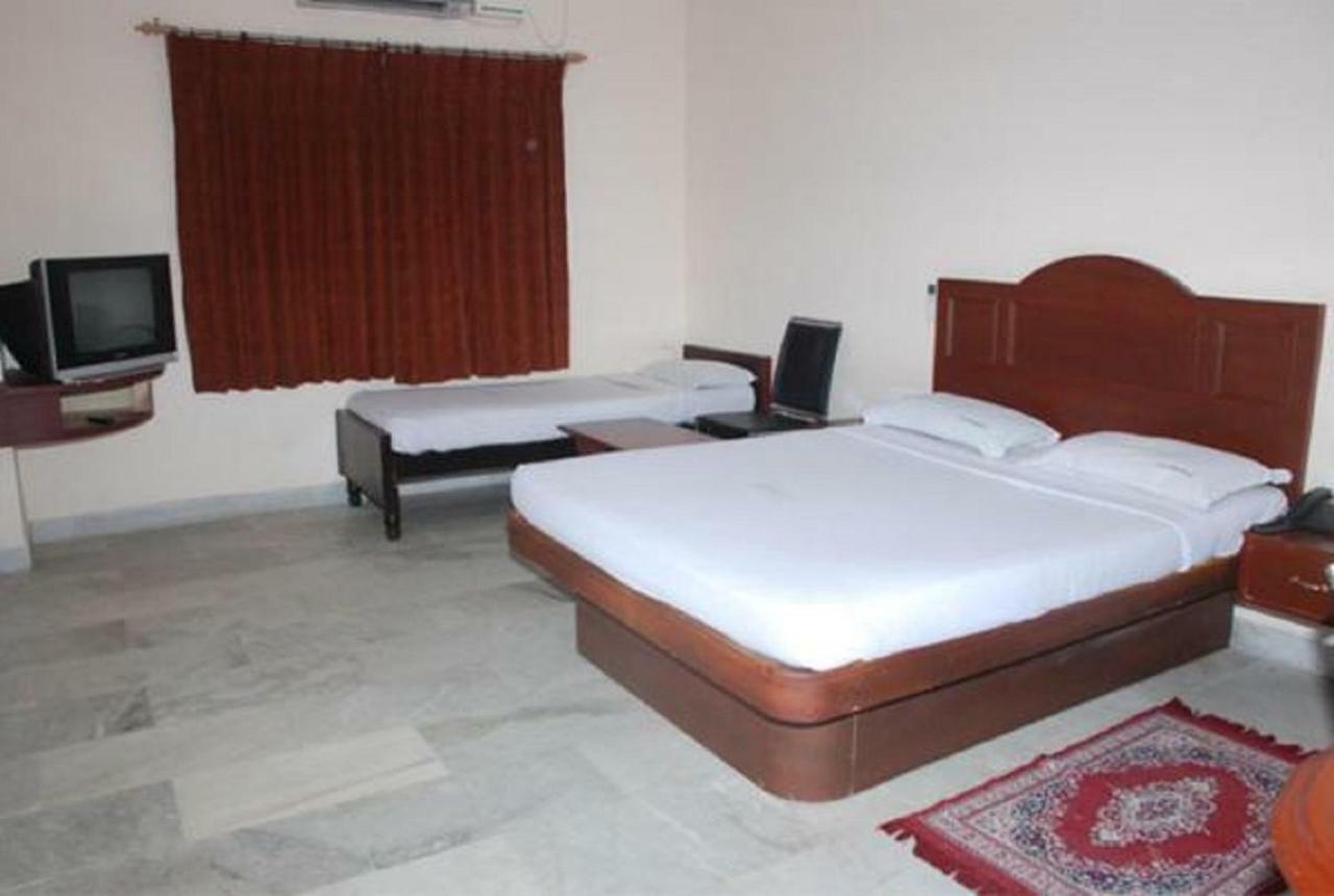 Hotel Vpn Residency Velankanni Exterior photo